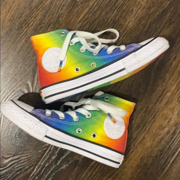 Kids Rainbow Converse high tops - Picture 2 of 7